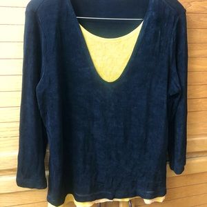 Travel top by Mark Singer “SoftWear” v-neck 3/4 sleeves size L